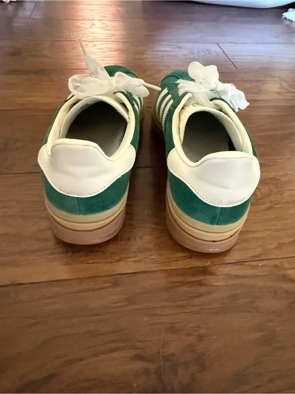 adidas Green Suede Sneakers with White Stripes and cute laces - Picture 3 of 3